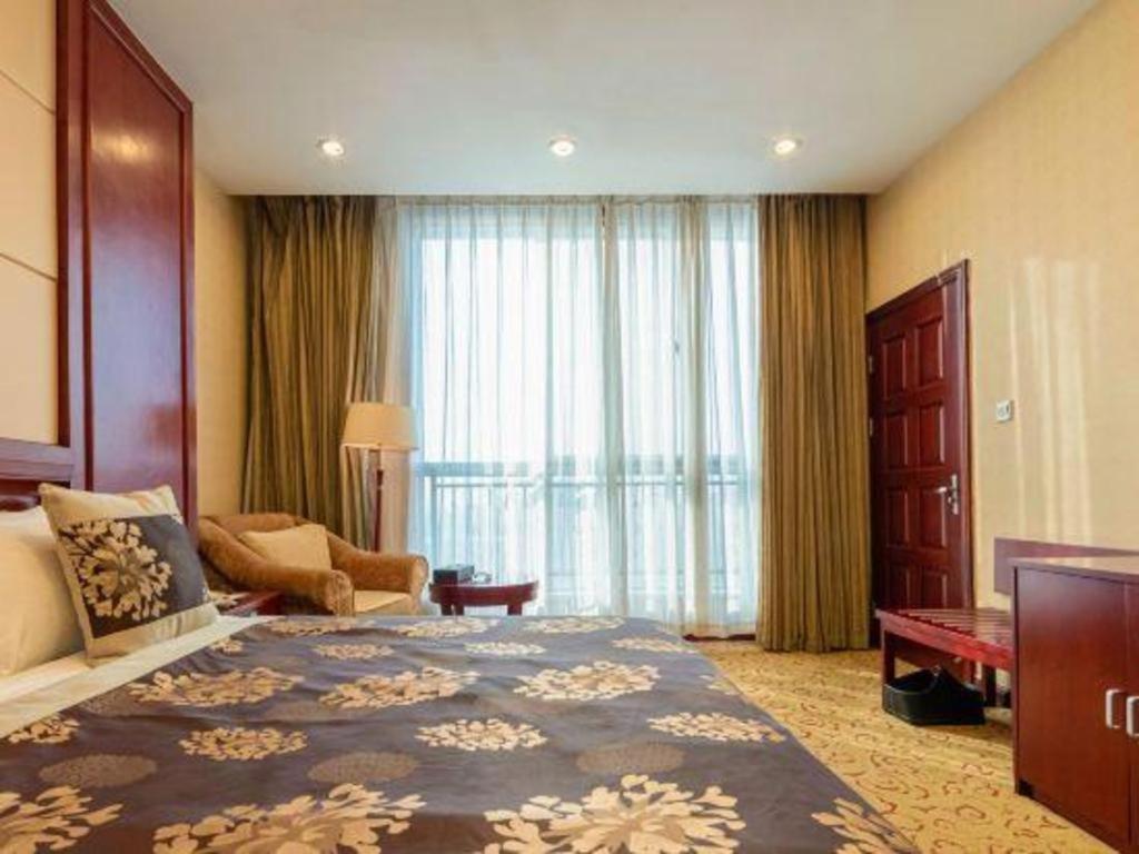 Qingdao Chengyang Detai Hotel Exterior photo
