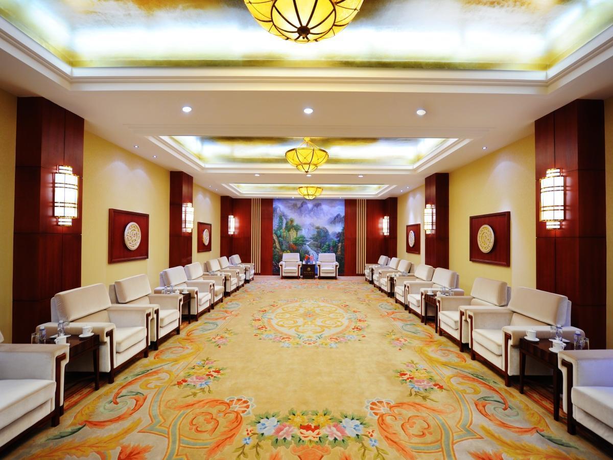 Qingdao Chengyang Detai Hotel Exterior photo